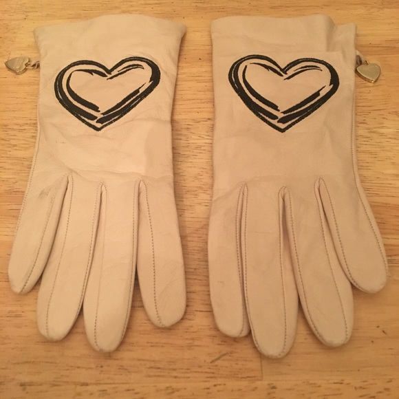 love moschino gloves